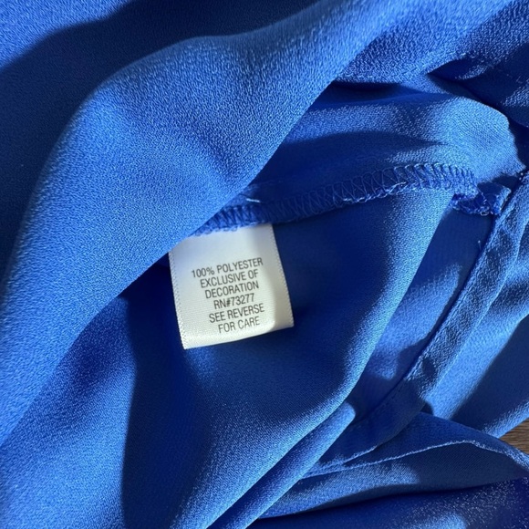 Dana Buchman Royal Blue 3/4 Sleeve Blouse with Detailed Center and Sleeve - Picture 5 of 5